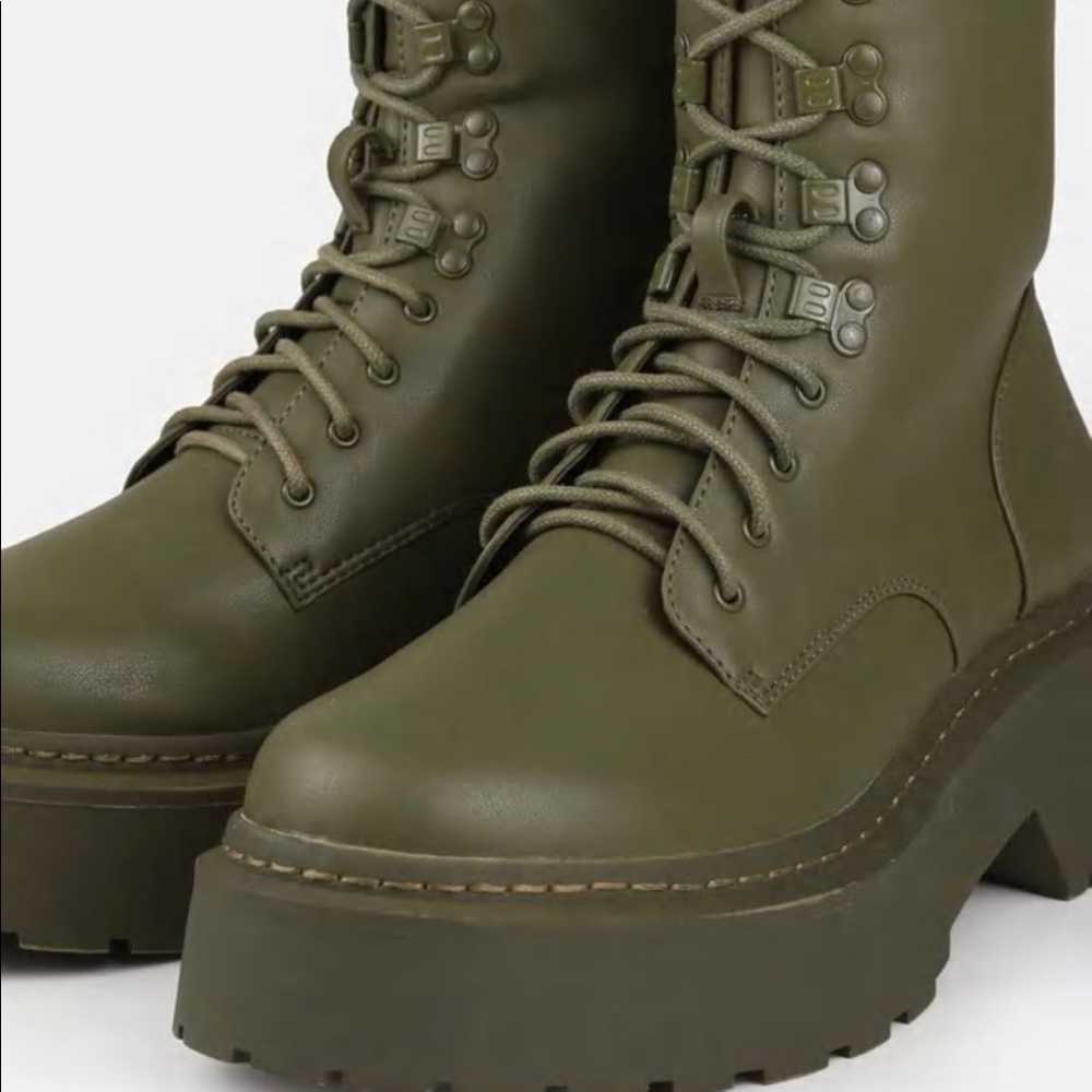Missguided Khaki Lace Up Chunky Sole Ankle boots
